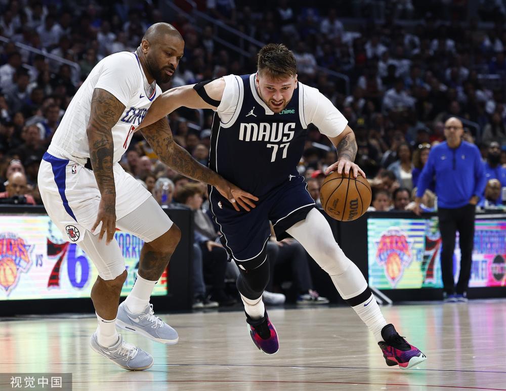 在球迷面前 在球迷面前