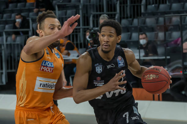 裁判对于该 裁判对于该